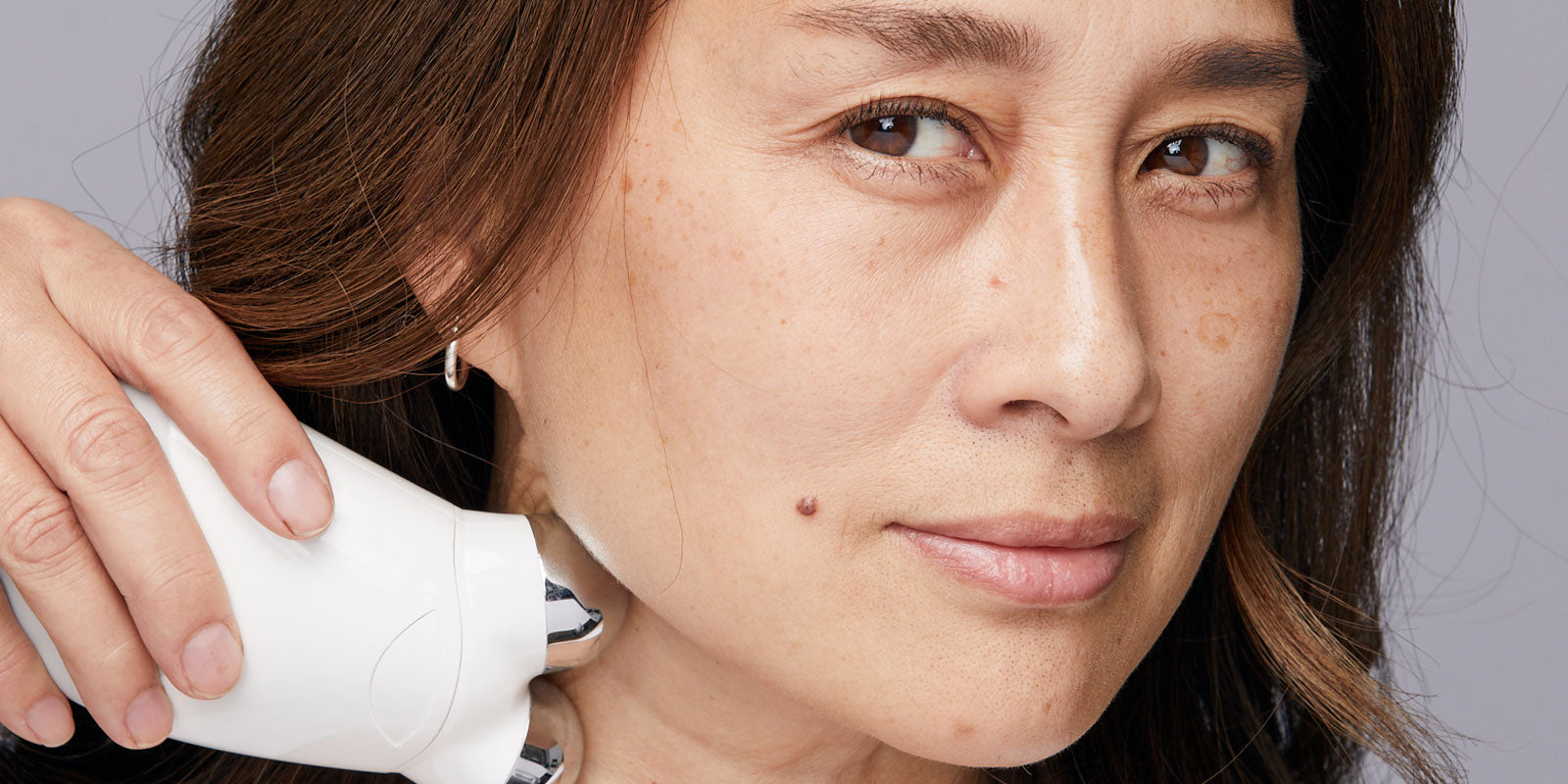 Skincare in Your 40s: The Best Skincare Guide  NuFACE